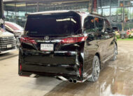 TOYOTA ALPHARD 2.5 HYBRID 2015