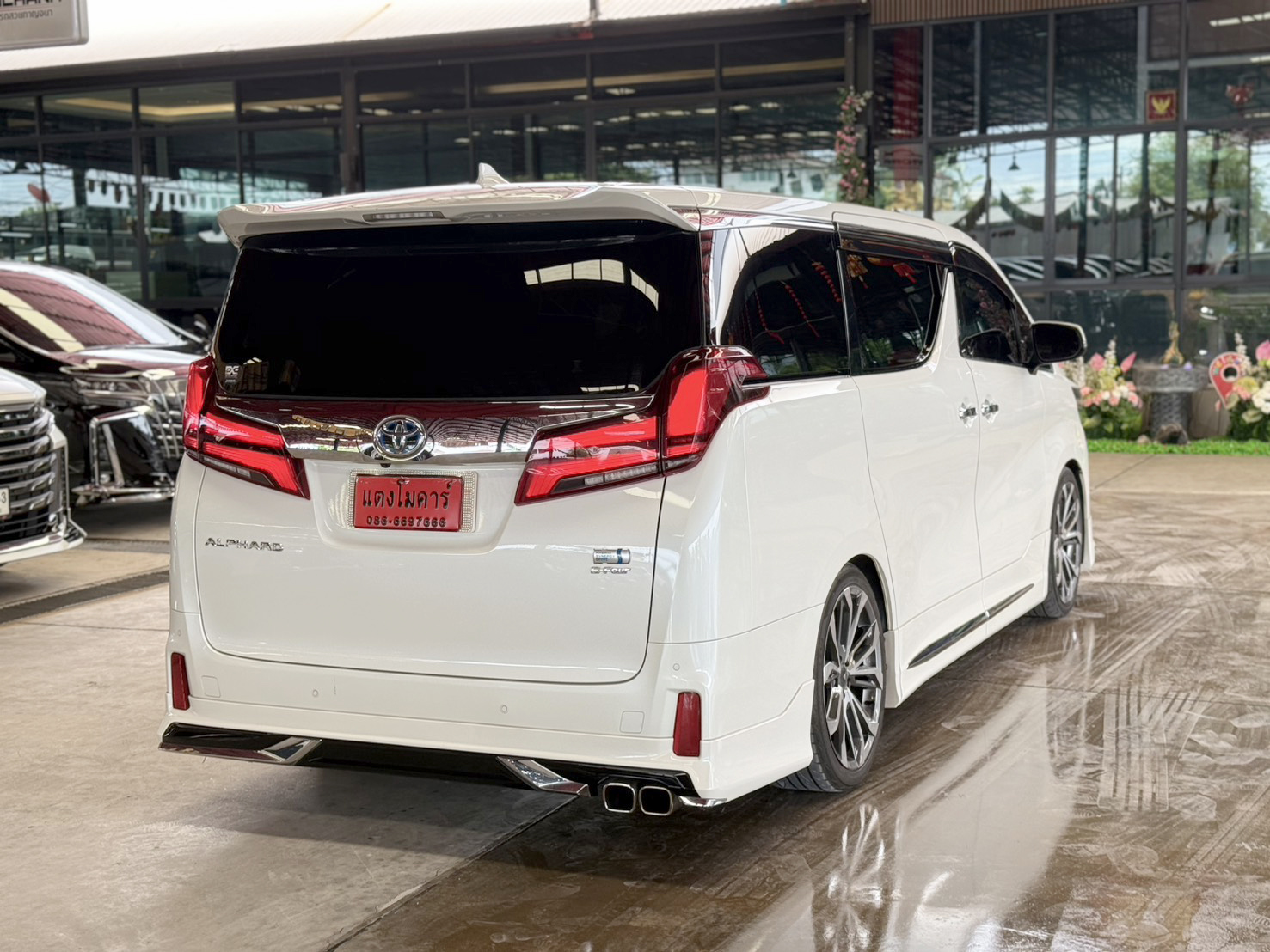TOYOTA ALPHARD 2.5 SRC PACKAGE HYBRID 2024