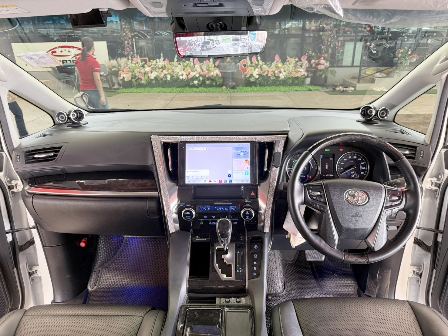 TOYOTA ALPHARD 2.5 SRC PACKAGE HYBRID 2024