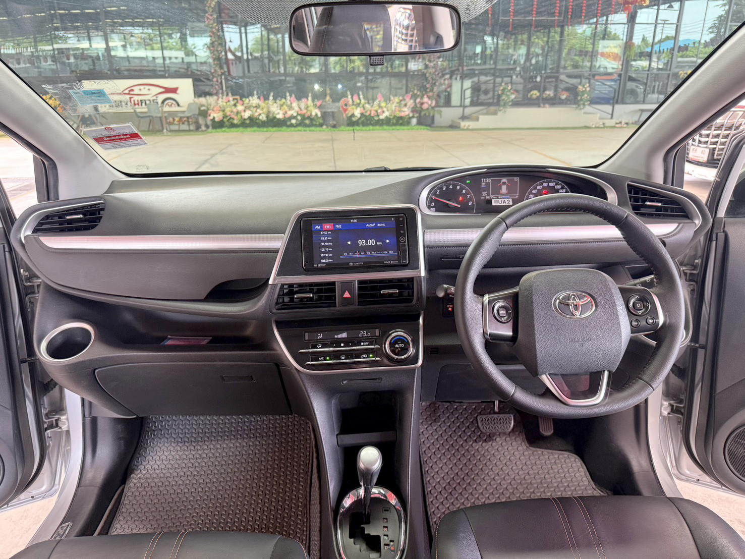 TOYOTA SIENTA 1.5 V 2018