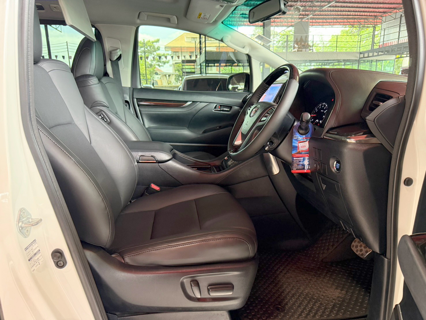 TOYOTA ALPHARD 2.5 SC PACKAGE 2018