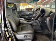TOYOTA ALPHARD 2.5 HYBRID 2015