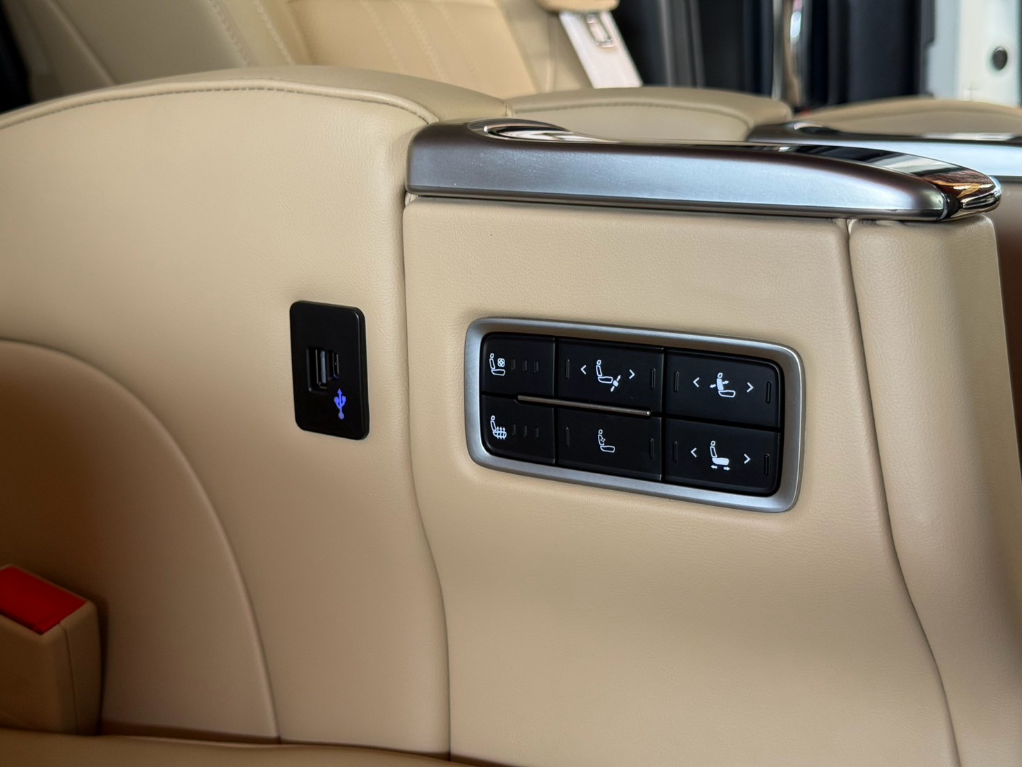 TOYOTA ALPHARD 2.5 G 2017
