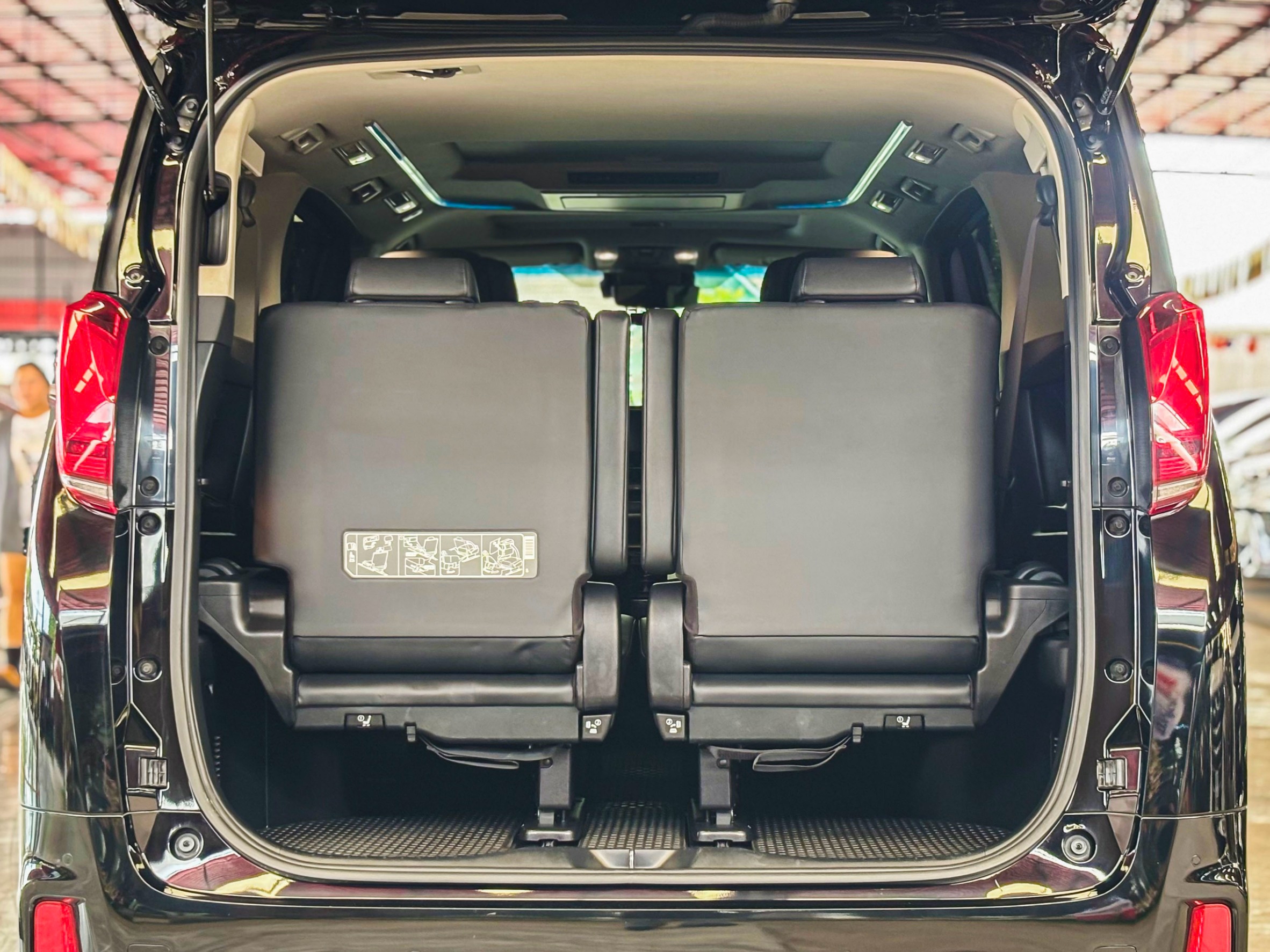 TOYOTA ALPHARD 2.5 SRC HYBRID 2022