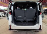 TOYOTA VELLFIRE 2.5 HEV E-FOUR 2025