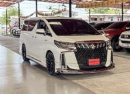 TOYOTA ALPHARD 2.5 HYBRID E-FOUR 2020