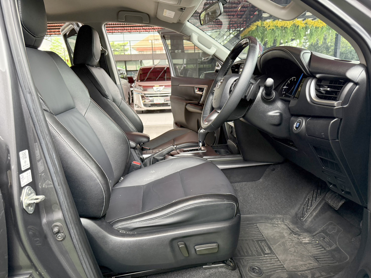 TOYOTA FORTUNER 2.4 V 2WD 2022