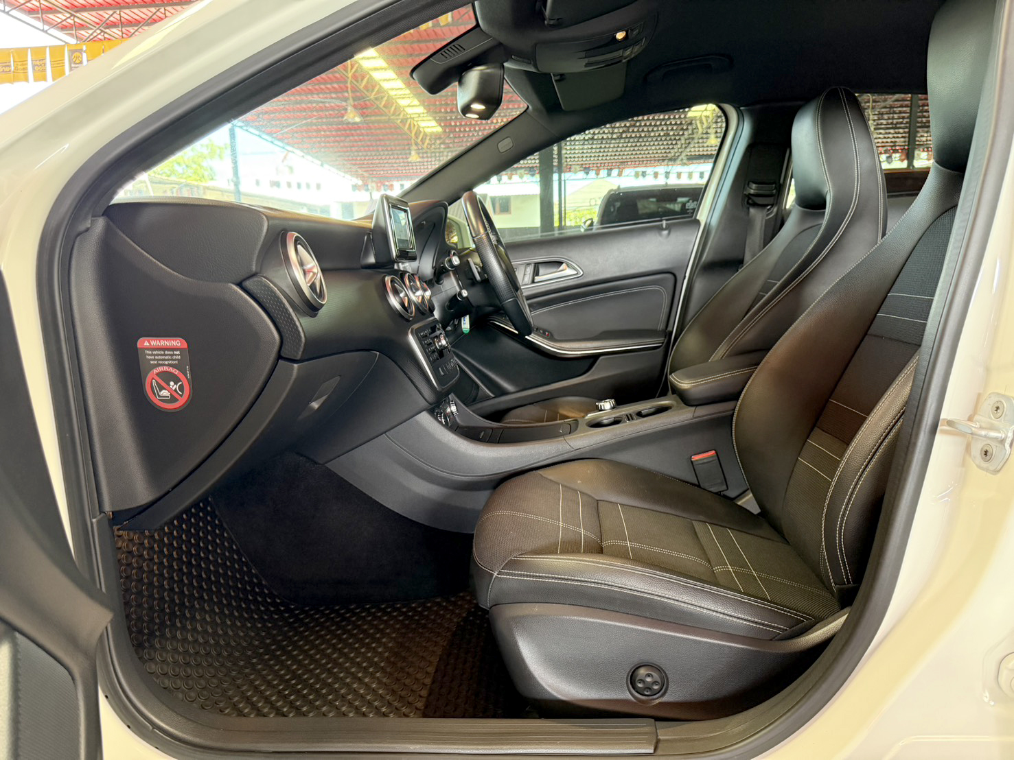 Mercedes benz A180 1.6  Urban  2014