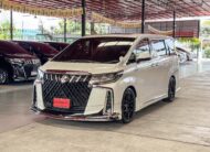 TOYOTA ALPHARD 2.5 HYBRID E-FOUR 2020