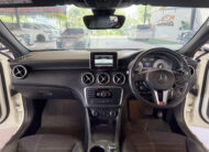 Mercedes benz A180 1.6  Urban  2014