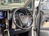 TOYOTA ALPHARD 2.5 HYBRID E-FOUR 2020